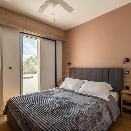 Paradisio Baby & Aparthotel Stavrós